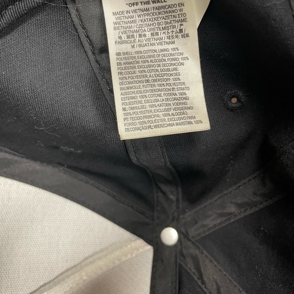 Vans hat.  peaceful outdoors.‎ - Picture 3 of 3